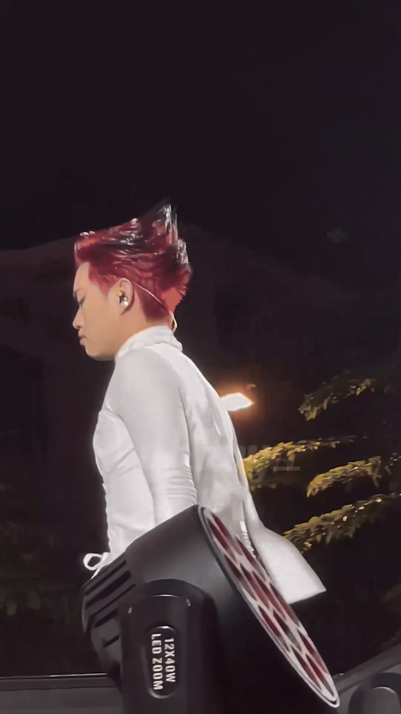 1 Anh trai bị pháo bắn thẳng vào mặt, netizen bùng nổ tranh cãi: Lỗi do ai?- Ảnh 1.