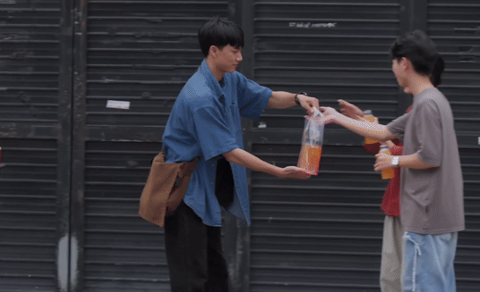 - Ảnh 2. - Ảnh 2.