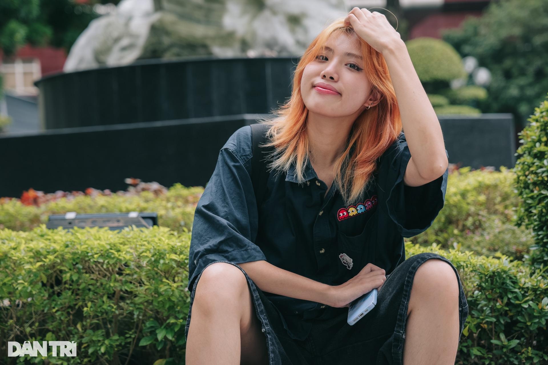 Thời trang đến trường của gen Z ở Hà Nội: Chất nhưng kín đáo, trẻ trung - 6 Thời trang đến trường của gen Z ở Hà Nội: Chất nhưng kín đáo, trẻ trung - 6