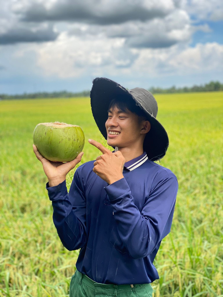 Lê Tuấn Khang là ai mà TikTok có 6,6 triệu lượt theo dõi, đi casting phim của Lý Hải? - Ảnh 4. Lê Tuấn Khang là ai mà TikTok có gần 7 triệu lượt theo dõi, đi casting phim của Lý Hải? - Ảnh 4.