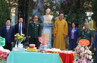 Lễ khánh thành Tượng đài Anh hùng liệt sĩ Phan Đình Giót.