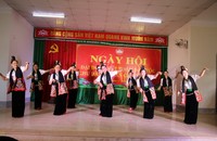 Chương trình văn nghệ tại Ngày hội Đại đoàn kết toàn dân tộc khu dân cư bản Cang Mường.