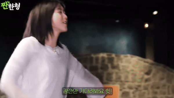 1 sao nữ hạng A say khướt trên sóng truyền hình, còn có hành động mất kiểm soát khiến netizen hoang mang- Ảnh 1. 1 sao nữ hạng A say khướt trên sóng truyền hình, còn có hành động mất kiểm soát khiến netizen hoang mang- Ảnh 1.