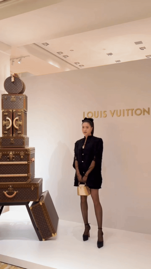 Không nhận ra Hồng Diễm, netizen tấm tắc quá đẹp và sang- Ảnh 1. Không nhận ra Hồng Diễm, netizen tấm tắc quá đẹp và sang- Ảnh 1.