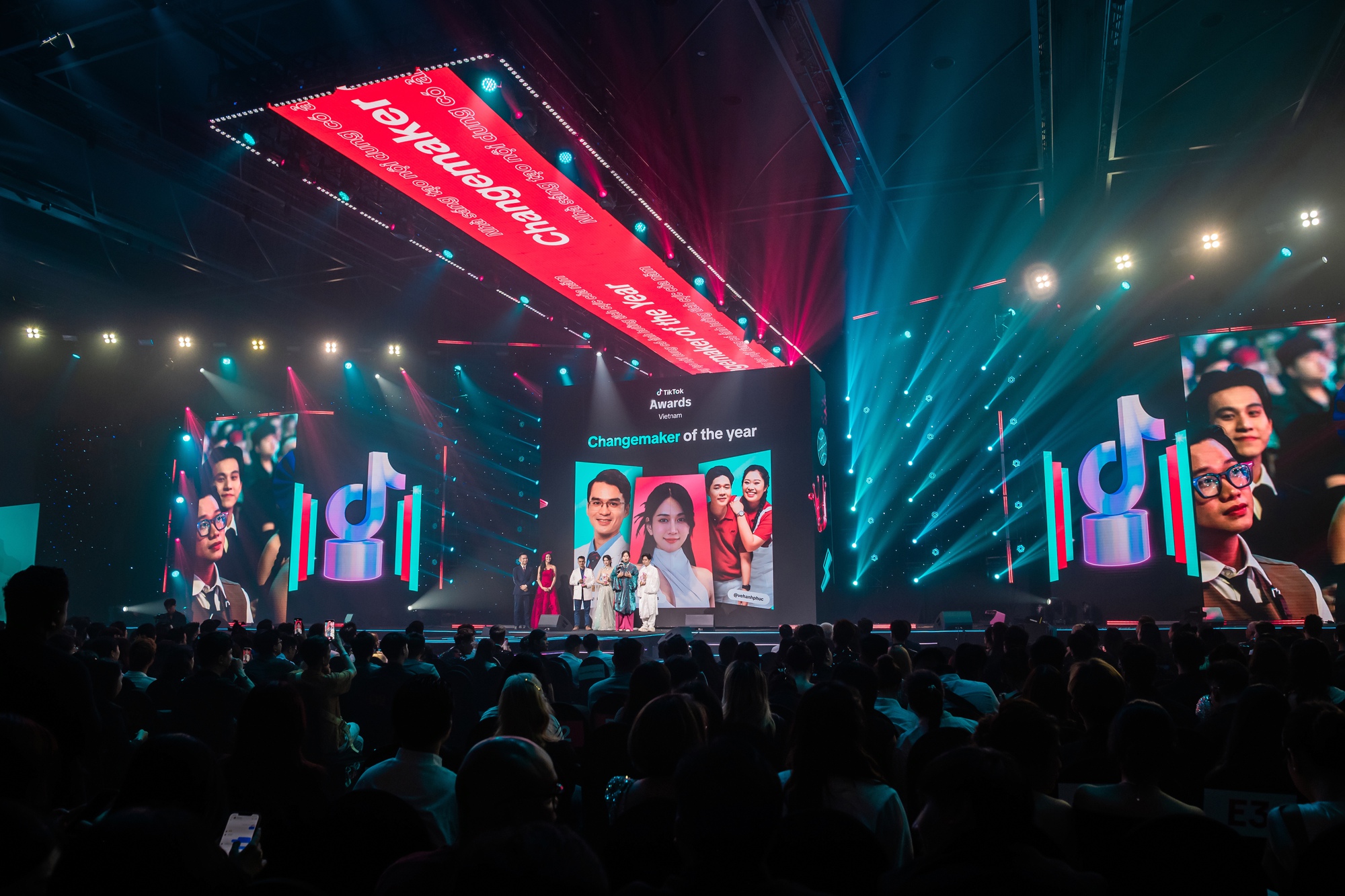 TikTok Awards Việt Nam 2024: Mở ra tương lai sáng tạo từ những dấu ấn đầy cảm hứng của hiện tại- Ảnh 1. TikTok Awards Việt Nam 2024: Mở ra tương lai sáng tạo từ những dấu ấn đầy cảm hứng của hiện tại- Ảnh 1.