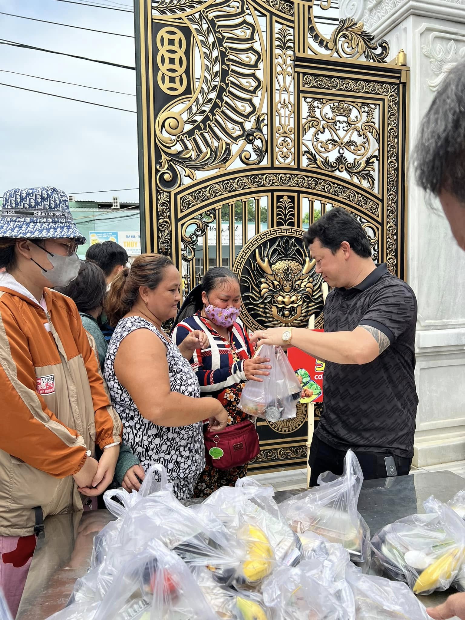 Tài khoản TikTok 1,2 triệu người theo dõi của Phương HHL bất ngờ 