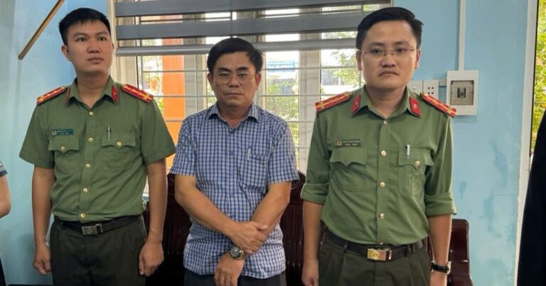 Khởi tố 11 bị can vi phạm quy định đấu thầu