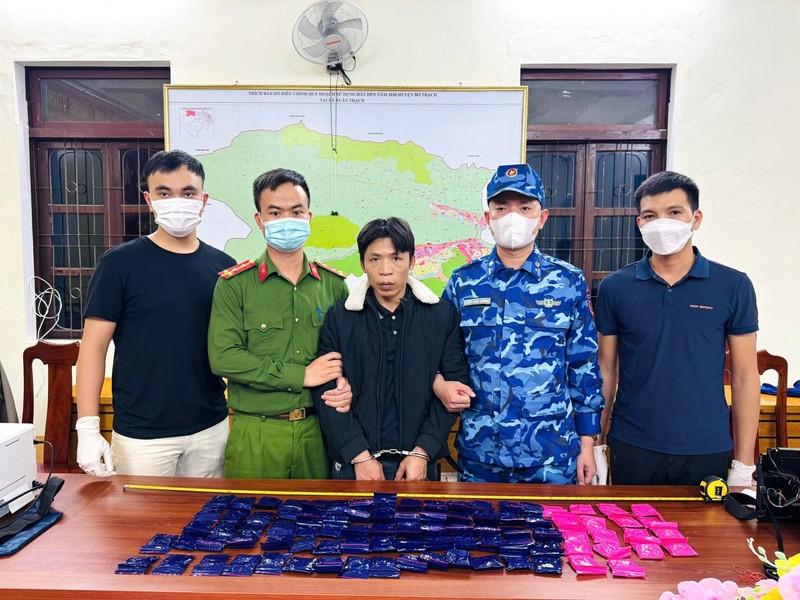 Bắt đối tượng vận chuyển 18 nghìn viên ma túy ở Quảng Bình Bat doi tuong van chuyen 18 nghin vien ma tuy o Quang Binh