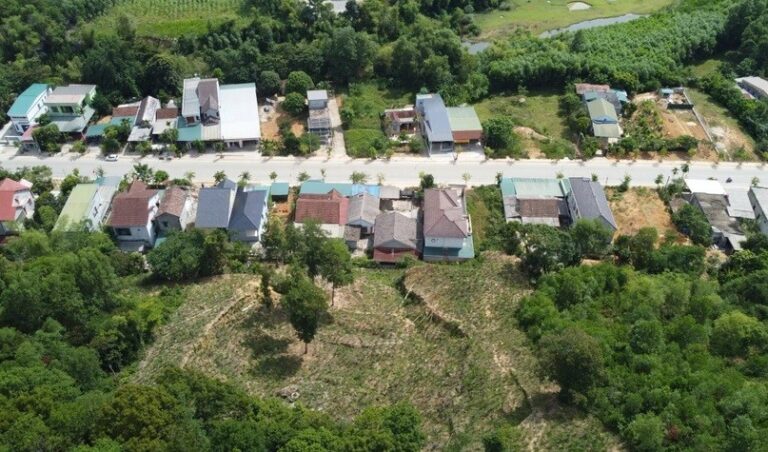 Quảng Bình: Di dời hơn 140 người dưới đồi Cây Sường đến nơi an toàn