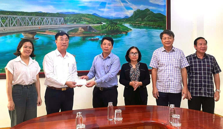 Quảng Ninh: Tiếp nhận hơn 2 tỷ đồng hỗ trợ người dân bị ngập lụt