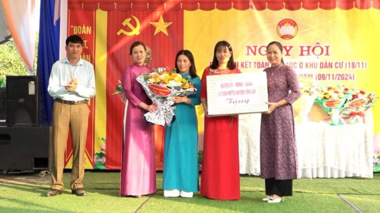 Khu 5, xã Xuân Thủy tổ chức Ngày hội Đại đoàn kết toàn dân tộc và Ngày Pháp luật Việt Nam năm 2024