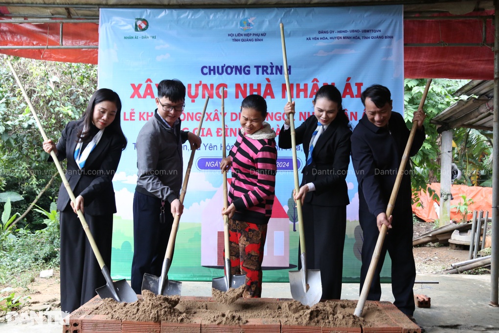 Hai ngôi nhà Nhân ái dành tặng 2 hộ đặc biệt khó khăn tại Quảng Bình - 4 Hai ngôi nhà Nhân ái dành tặng 2 hộ đặc biệt khó khăn tại Quảng Bình - 4