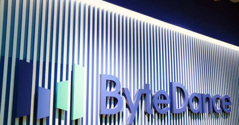 Công ty mẹ được định giá kỷ lục 300 tỷ USD, gây chấn động thị trường