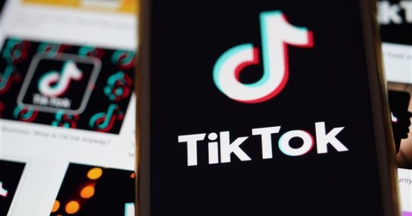 tiktok2111-09232773.jpg