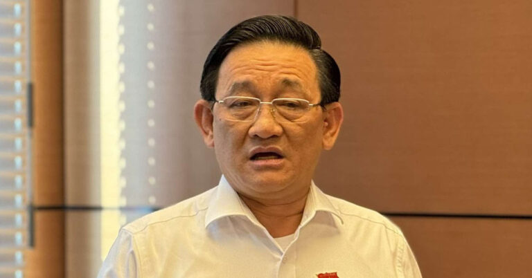 Nhiều người Trung Quốc quảng cáo trên TikTok, sàn Temu chuyên bán ‘thời trang nhanh’