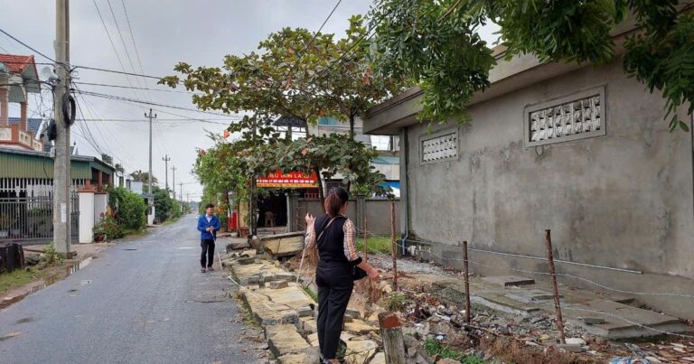 Vụ sập tường rào trường học ở Quảng Bình: Do mưa lớn, tường có “tuổi thọ” đã hơn 20 năm