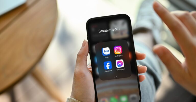 Zalo vượt mặt Facebook, TikTok và Google