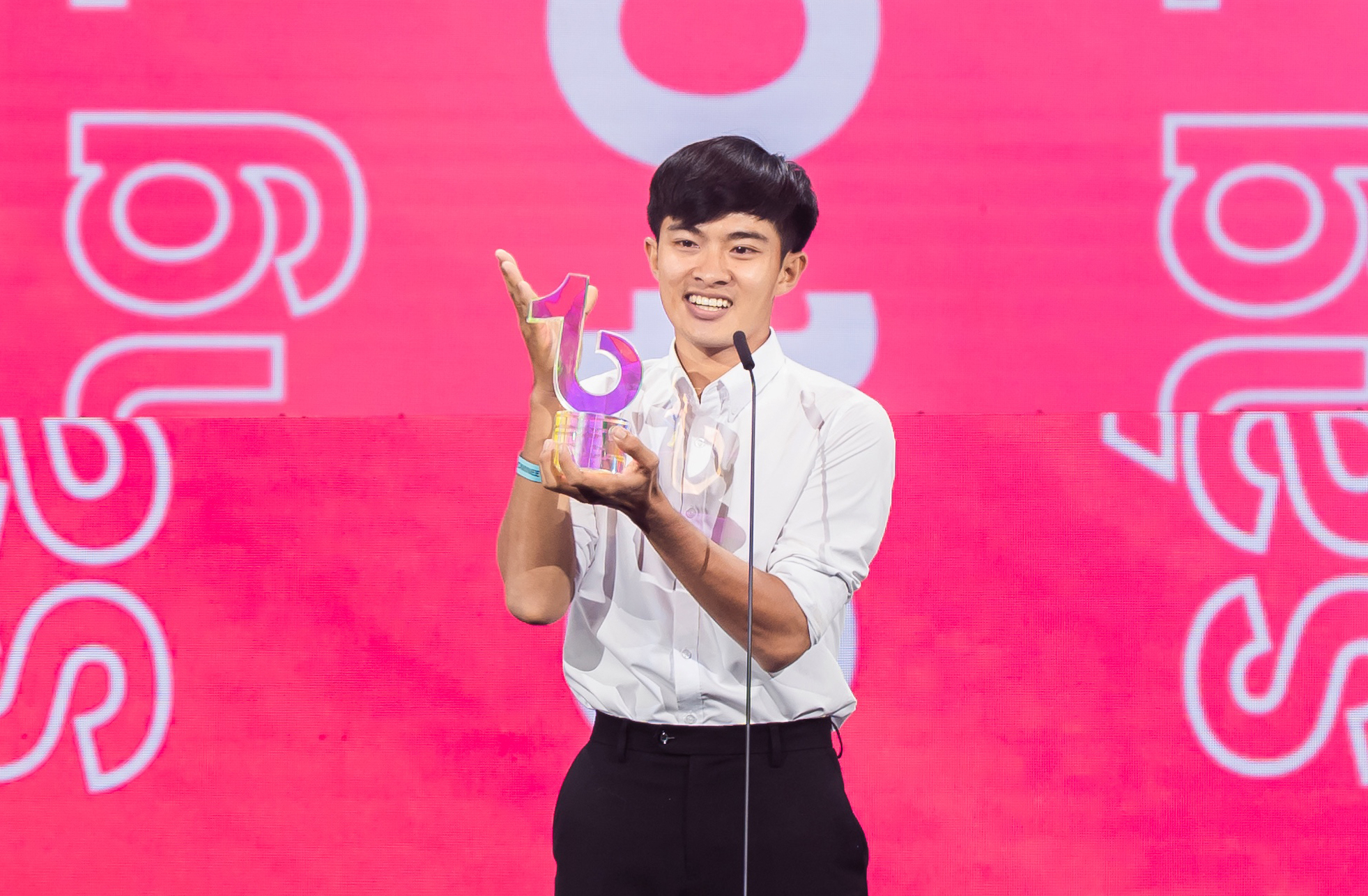 ‘Chàng trai chăn vịt’ thắng giải TikTok Awards là ai?- Ảnh 1. ‘Chàng trai chăn vịt’ thắng giải TikTok Awards là ai?- Ảnh 1.