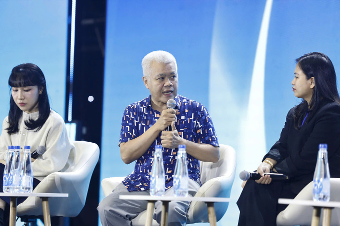 Ông Nguyễn Lâm Thanh bàn về việc phát triển bộ công cụ tiêu chuẩn cộng đồng tại Vietnam iContent 2024. Ảnh: An Khương