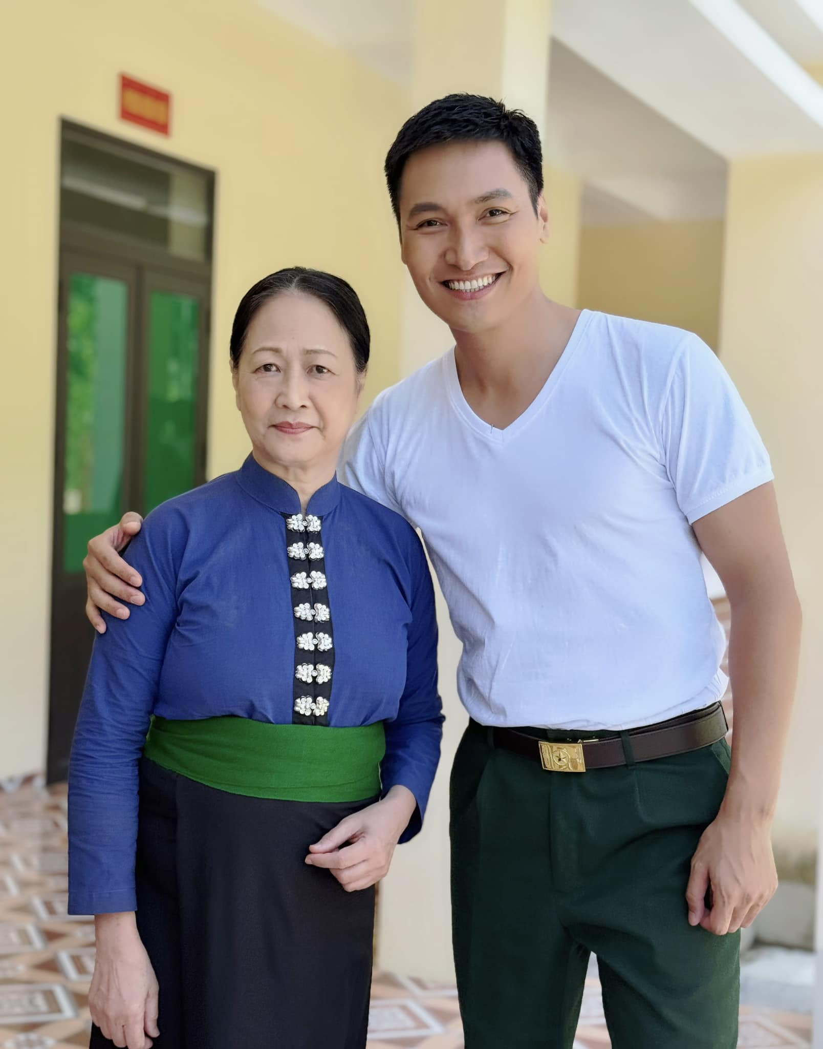 NSND Như Quỳnh tuổi 70 vẫn lướt TikTok, xứng danh mỹ nhân màn ảnh một thời - Ảnh 3. NSND Như Quỳnh tuổi 70 vẫn lướt TikTok, xứng danh mỹ nhân màn ảnh một thời - Ảnh 3.