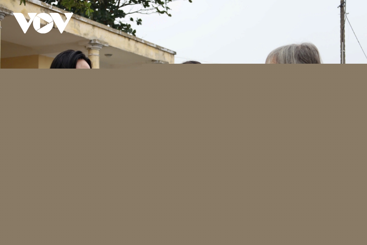 Khách trên tàu hỏa du lịch 5 sao Sjourney dừng ở Quảng Bình tham quan và ăn tối ngoài trời- Ảnh 2.