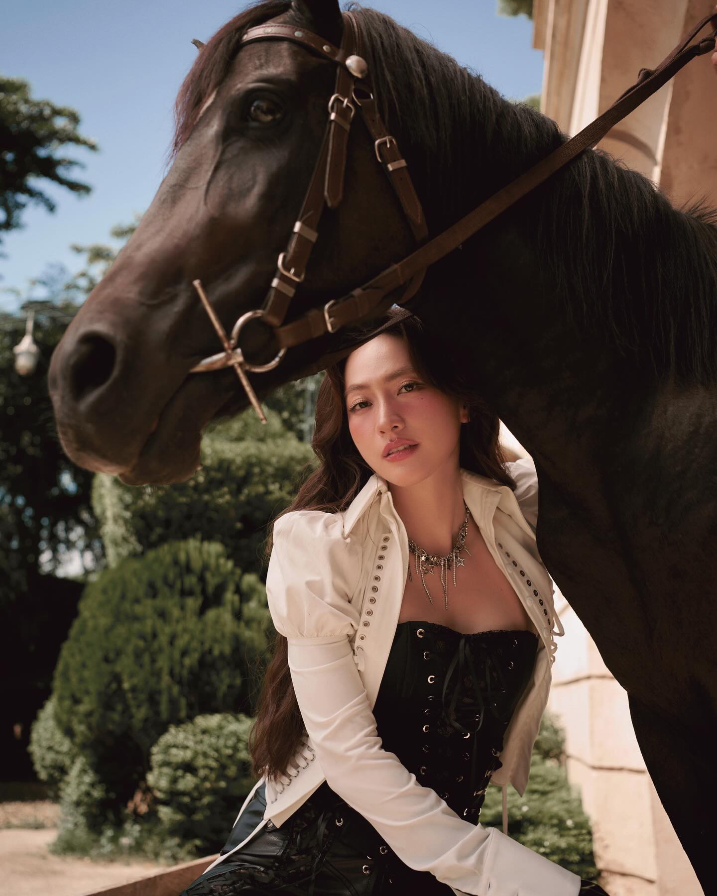 Vbiz đã có công chúa tuyết, netizen khen càng tả tơi càng đẹp- Ảnh 9.