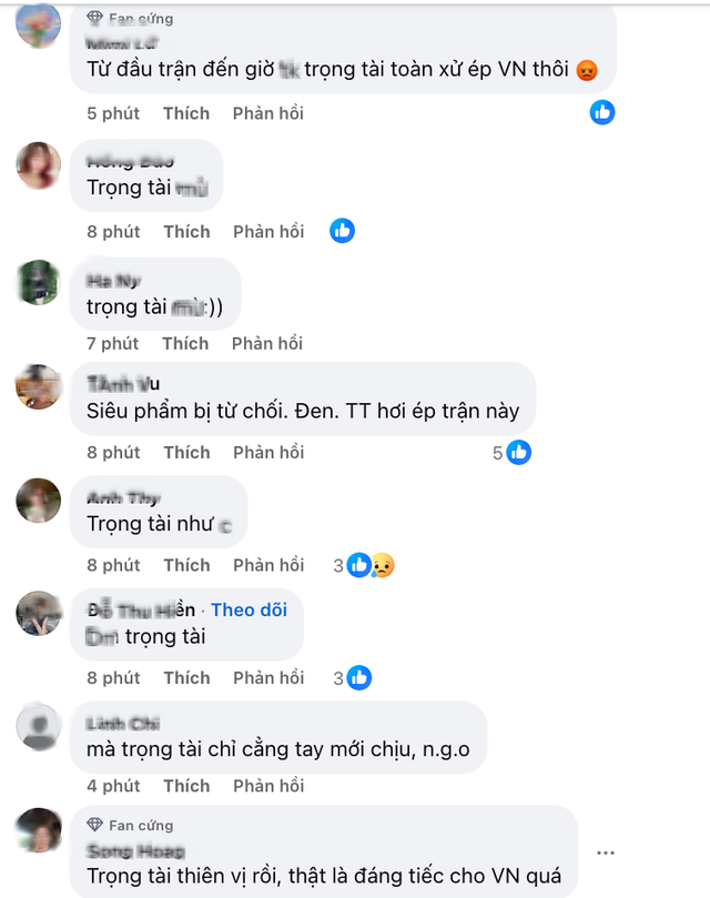 Netizen Việt đồng loạt chỉ trích trọng tài trận Việt Nam - Singapore, cho rằng Xuân Son bị "cướp" bàn thắng- Ảnh 6.