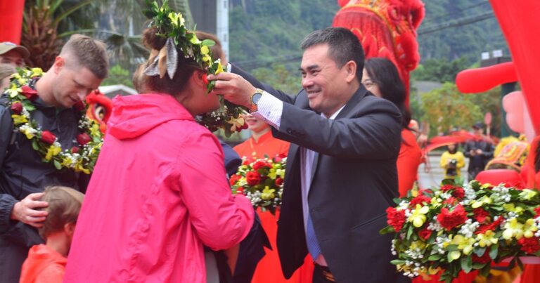 Du lịch Quảng Bình năm 2024 thắng lớn, doanh thu 5.980 tỉ đồng