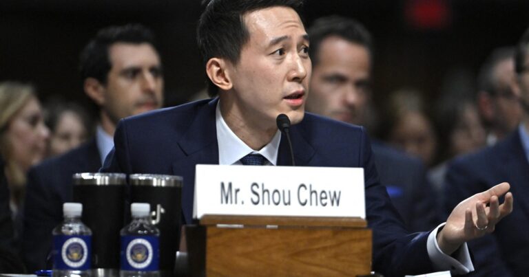 TikTok giữa vòng vây lệnh cấm