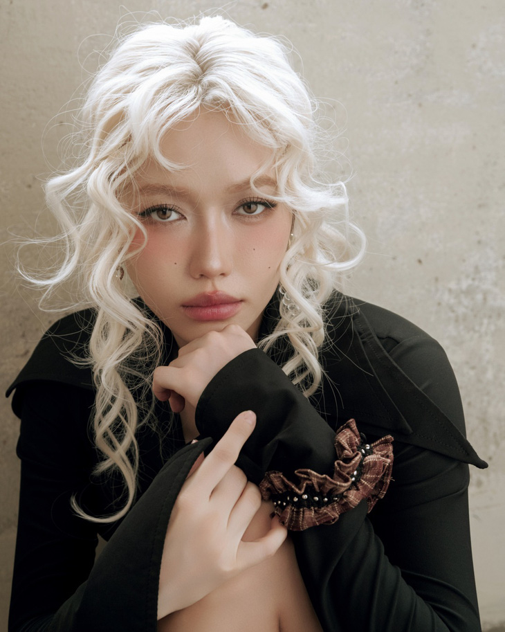 Diệu Nhi gây bất ngờ với giao diện 'tóc vàng hoe' - Ảnh 1.