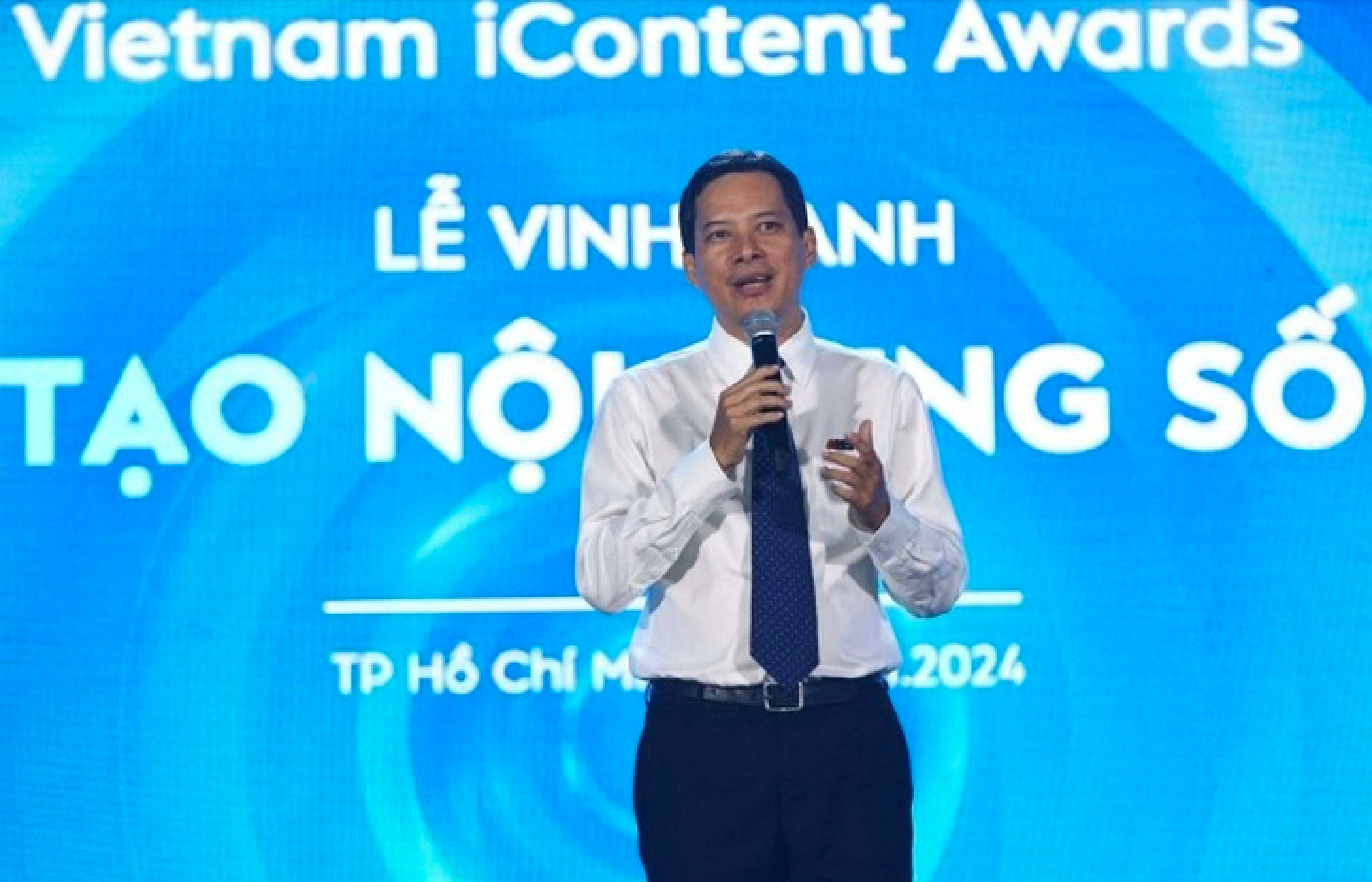Nghề sáng tạo nội dung số: Hàng triệu người dùng trên nền tảng Youtube, TikTok… kiếm hàng trăm triệu đồng mỗi năm- Ảnh 1. Nghề sáng tạo nội dung số: Hàng triệu người dùng trên nền tảng Youtube, TikTok… kiếm hàng trăm triệu đồng mỗi năm- Ảnh 1.