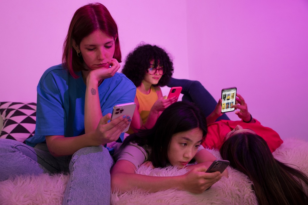 Lý do ngày càng nhiều nhân sự Gen Z bị thối não - 1 Lý do ngày càng nhiều nhân sự Gen Z bị thối não - 1