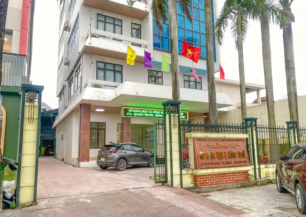 Nhiều sở, ngành tại Quảng Bình sẽ được hợp nhất cũng như sắp xếp, cơ cấu lại tổ chức bên trong sau khi hoàn thiện đề án sáp nhập. Ảnh: B.THIÊN Quảng Bình khẩn trương xây dựng đề án sáp nhập, nhiều sở ngành giải thể