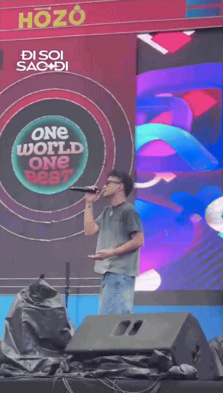 Tân binh Vbiz remix nhạc Trịnh Công Sơn thành vinahouse hát live khiến netizen giật mình, vội Tân binh Vbiz remix nhạc Trịnh Công Sơn thành vinahouse hát live khiến netizen giật mình, vội