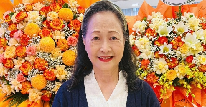 NSND Như Quỳnh tuổi 70 vẫn thích lướt TikTok, xứng danh mỹ nhân màn ảnh 1 thời