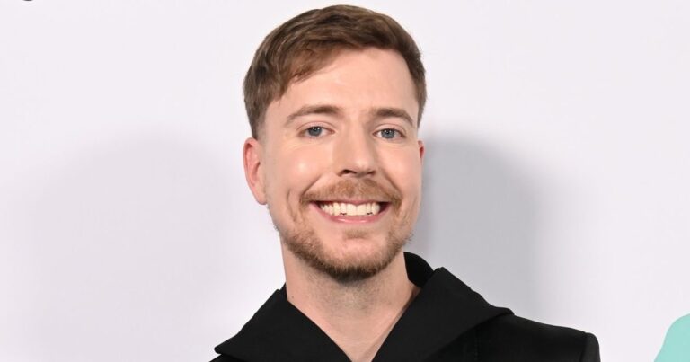 YouTuber giàu nhất thế giới quyết mua TikTok