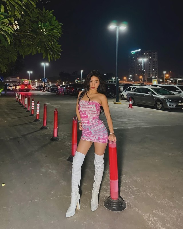Đu trend “quấn băng keo”, Viên Bibi khiến netizen “sang chấn tâm lý“ - Hình 4 Du trend “quan bang keo”, Vien Bibi khien netizen “sang chan tam ly“-Hinh-4