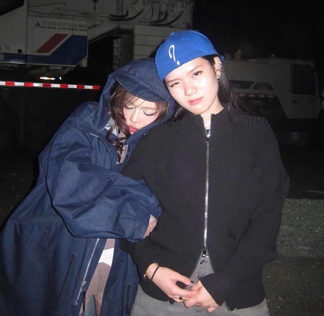 "In tư" nghệ sĩ saxophone Gen Z được netizen tích cực "đẩy thuyền" cùng VSTRA ảnh 2