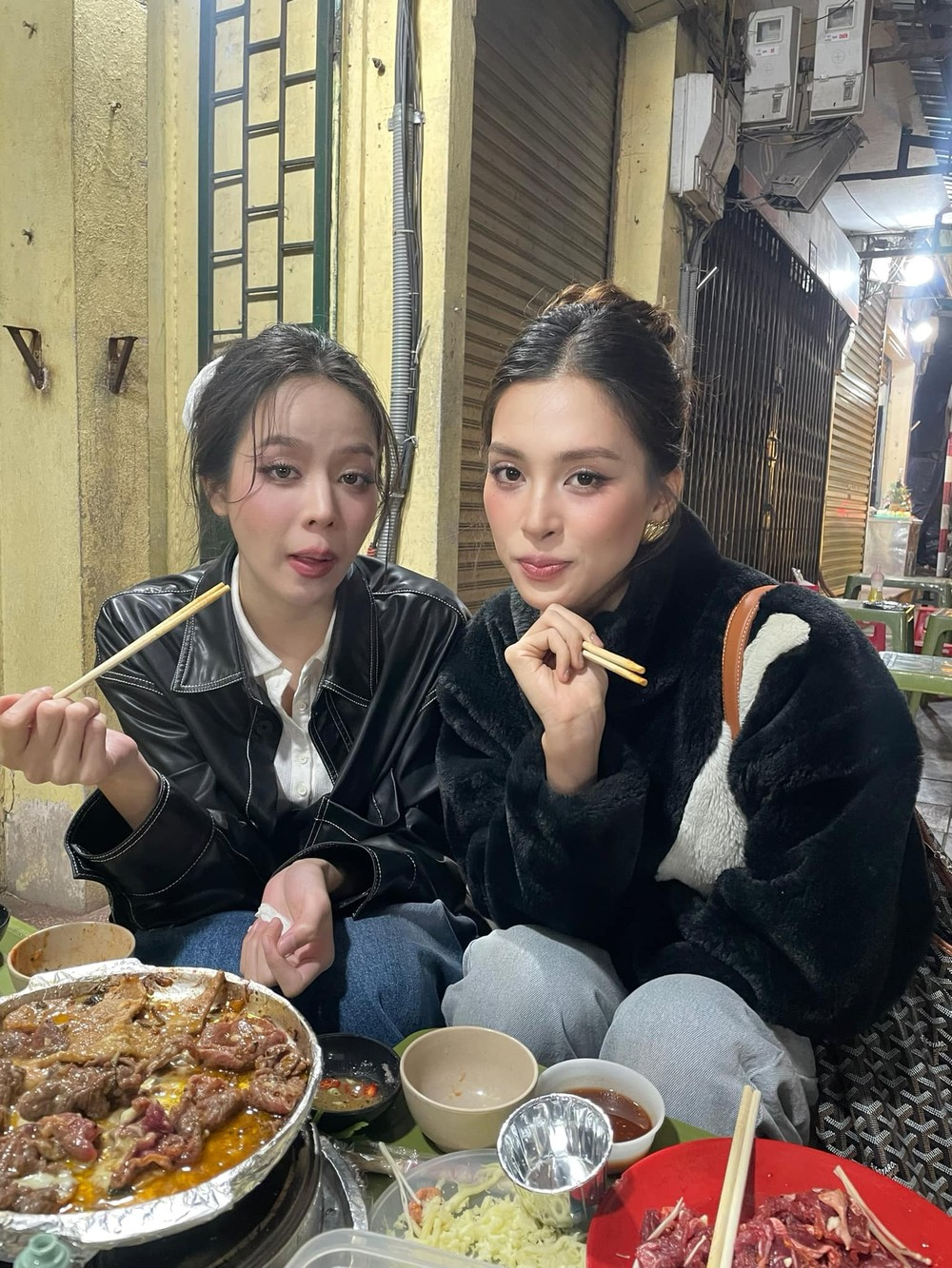 Tình tin đồn của SOOBIN tự nhận đẹp ngang ngửa Hoa hậu Tiểu Vy, netizen ồ ạt gật đầu- Ảnh 11. Tình tin đồn của SOOBIN tự nhận đẹp ngang ngửa Hoa hậu Tiểu Vy, netizen ồ ạt gật đầu- Ảnh 11.