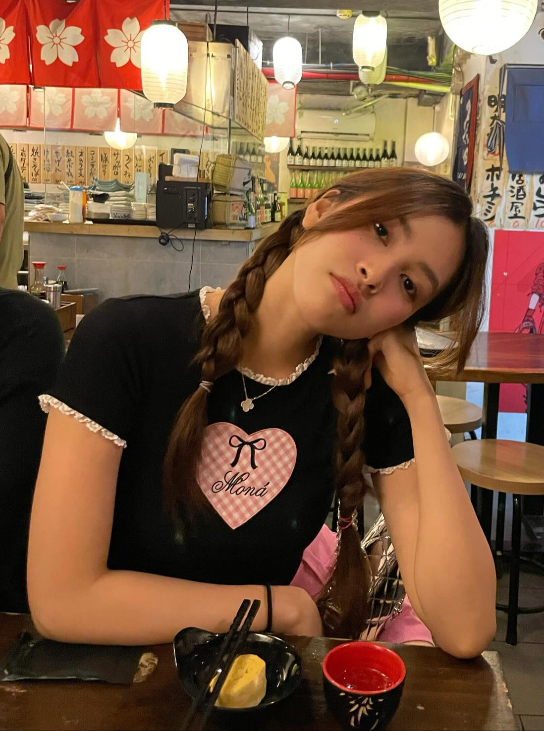 Tình tin đồn của SOOBIN tự nhận đẹp ngang ngửa Hoa hậu Tiểu Vy, netizen ồ ạt gật đầu- Ảnh 2. Tình tin đồn của SOOBIN tự nhận đẹp ngang ngửa Hoa hậu Tiểu Vy, netizen ồ ạt gật đầu- Ảnh 2.