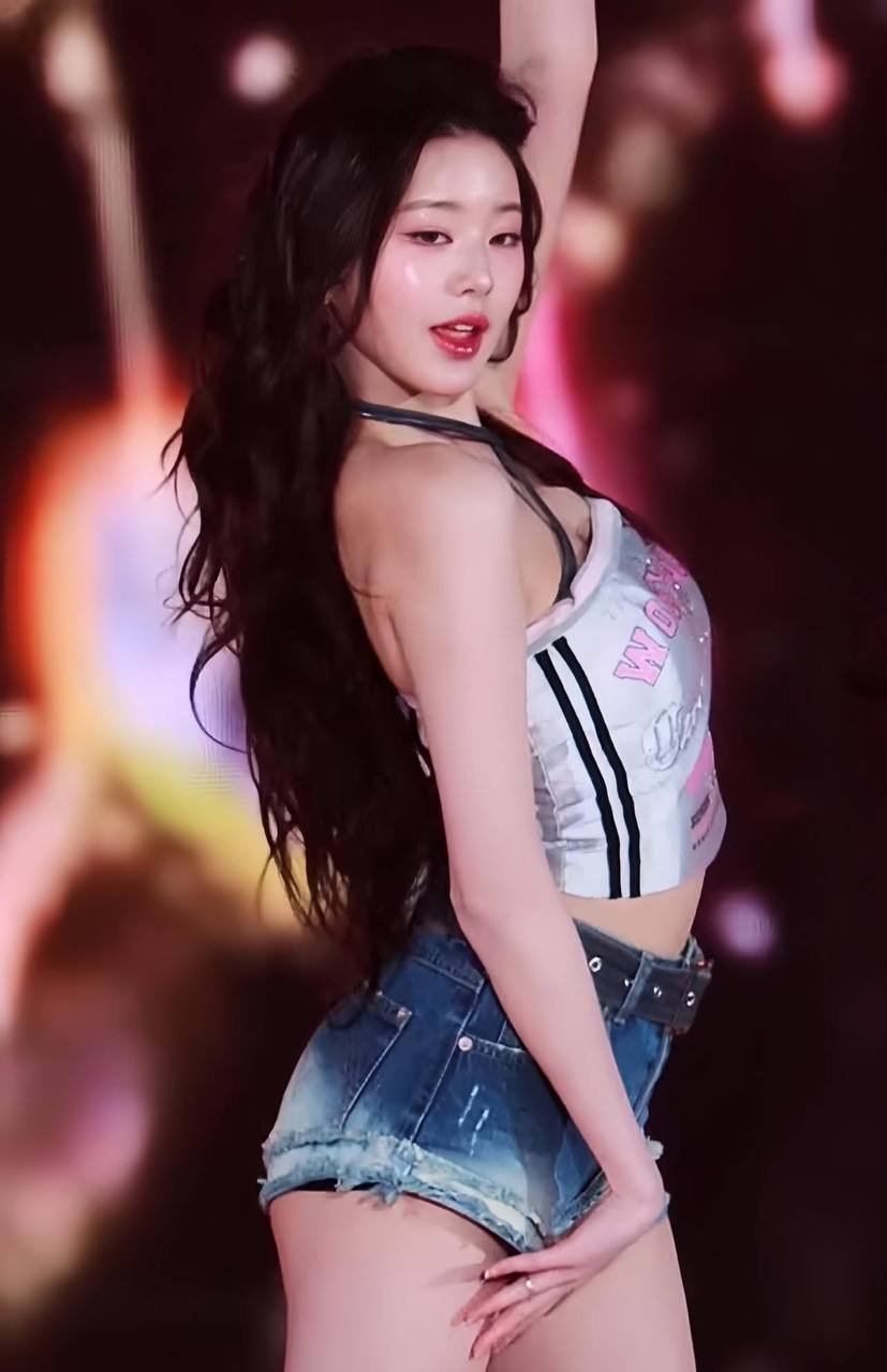 Công chúa Kpop không còn gầy trơ xương, netizen nói đúng 4 từ- Ảnh 2. Công chúa Kpop không còn gầy trơ xương, netizen nói đúng 4 từ- Ảnh 2.