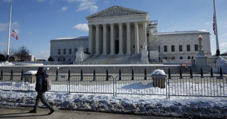TikTok ‘holds its breath’ waiting for the US Supreme Court’s decision