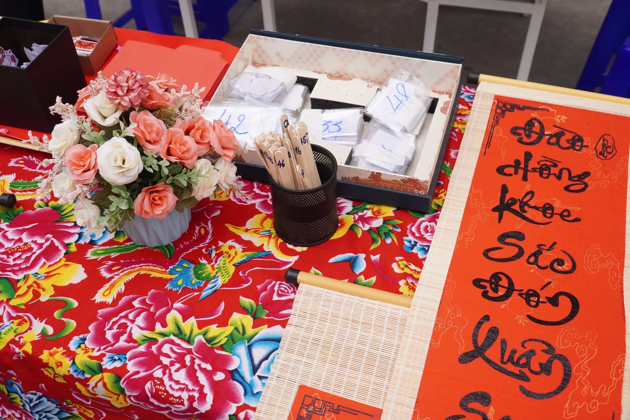 Netizens are excitedly competing to show off their 'virtual living' corners celebrating Tet at school - Photo 2.