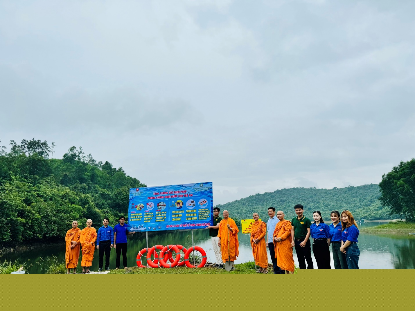 Chào mừng Đại lễ Phật đản, Ban trị sự GHPVN huyện Minh Hoá (<a href=