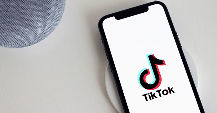 Hướng dẫn tạo video outro dấu tích trên TikTok