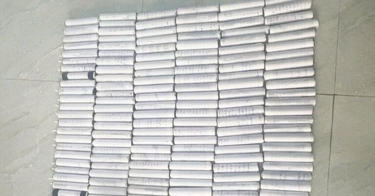 Mua nguyên liệu trên TikTok chế pháo nổ, thiếu niên giao nộp 151 viên pháo cho công an