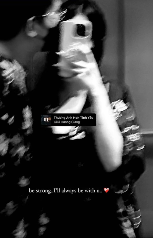 Rapper đình đám công khai bạn gái, netizen gọi tên ngay hot girl này - Hình 3 Rapper dinh dam cong khai ban gai, netizen goi ten ngay hot girl nay-Hinh-3