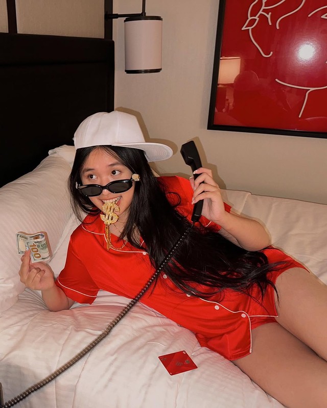 Dan hot girl duoc netizen “so ke” ai moi la nguoi giong dieu nhat-Hinh-9