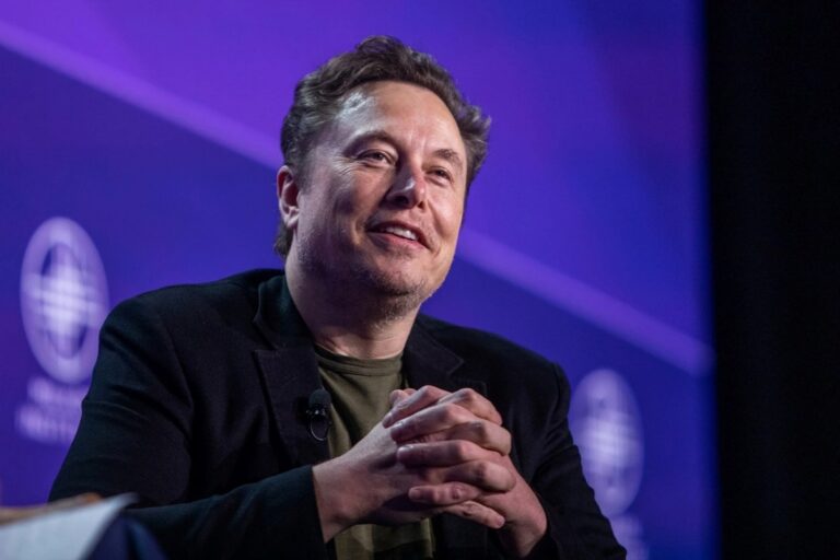 Tỷ phú Elon Musk không hứng thú với việc mua TikTok