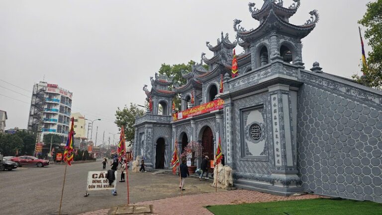 Đề nghị xử lý tài khoản TikTok đăng sai về đền Tranh